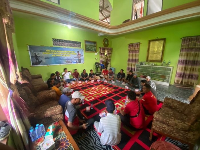 Direktorat IIntelkam Polda Sulsel Gelar "Tudang Sipulung" Dengan Masyarakat Nelayan Barru