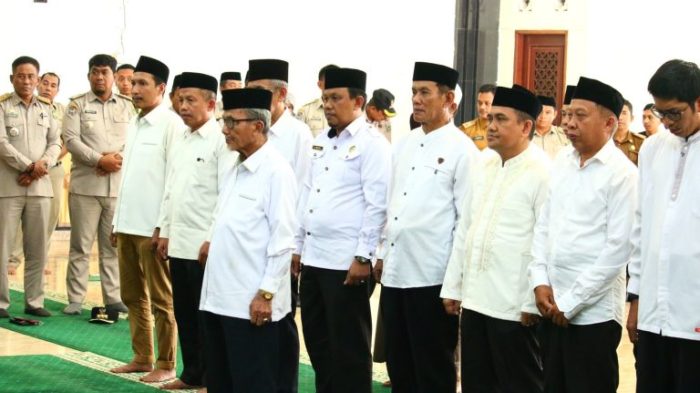 Walikota Melantik Pengurus Islamic Center Kota Palopo