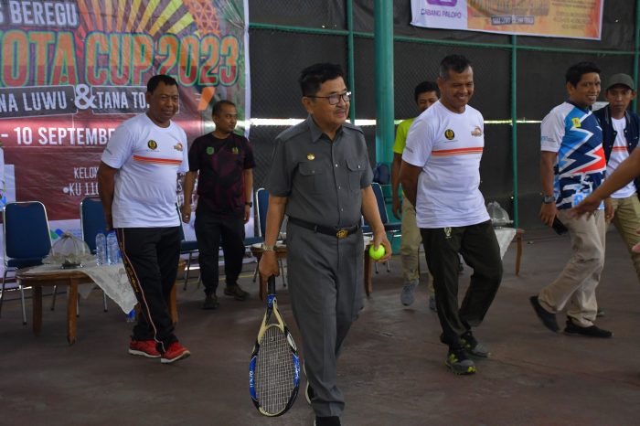 Walikota Buka Invitasi Tennis Beregu Walikota Cup 2023 Se-Tana Luwu Dan Tana Toraja